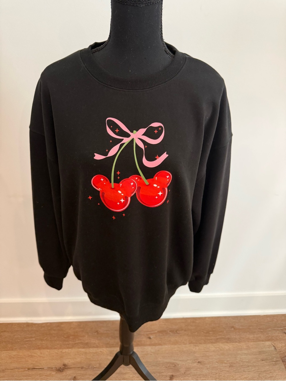 Disney cherries sweatshirt size medium worn once like new condition - Picture 2 of 4